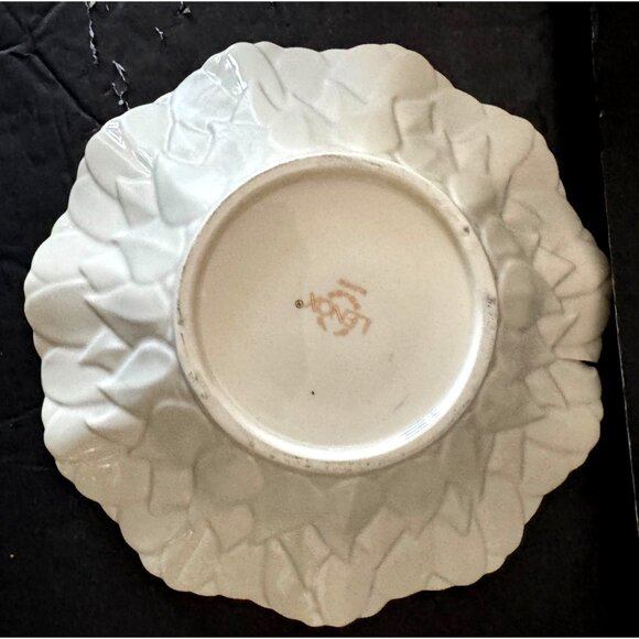 Lenox Sunflower Ceramic Serving Bowl Ivory White Textured 8-Inch Diameter Porcel - Picture 3 of 6
